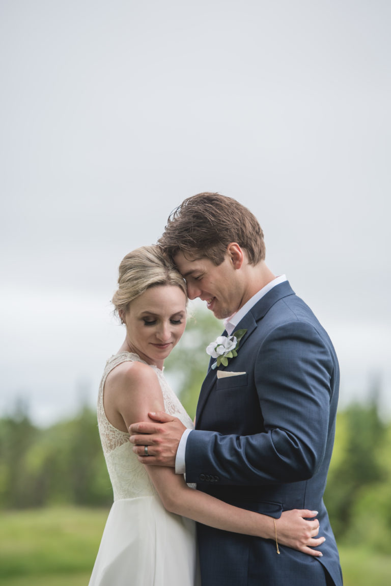 Megan & Jonathan : Kingswood Lodge Wedding